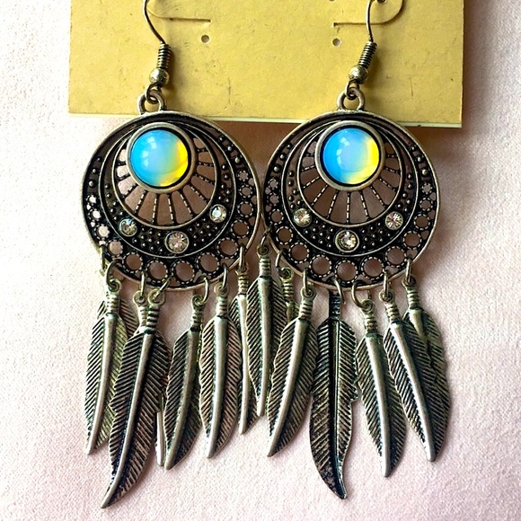 Boho Babes Jewels Jewelry - Dreamcatcher Feather Moonstone